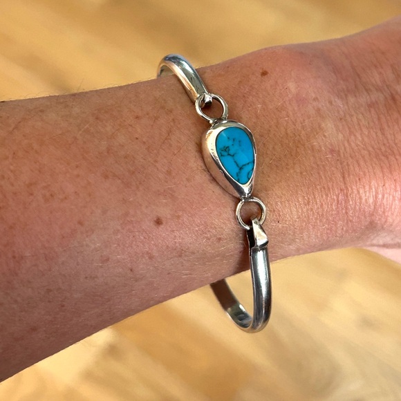 925 Sterling Silver and Turquoise Bangle Bracelet 7” Taxco - Picture 10 of 12